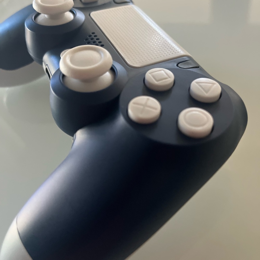 Custom ps4 controller